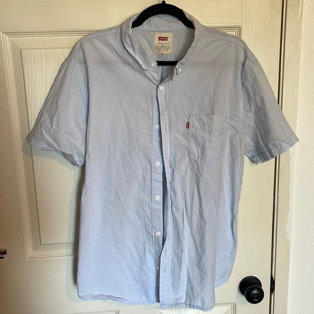 Levi’s Button Up
